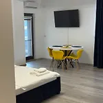 304 B1 Almar Luxury Residence-renting & Free Pool 公寓 *