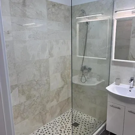 304 B1 Almar Luxury Residence-renting & Free Pool *