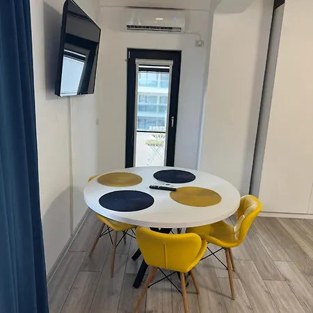 304 B1 Almar Luxury Residence-renting & Free Pool *