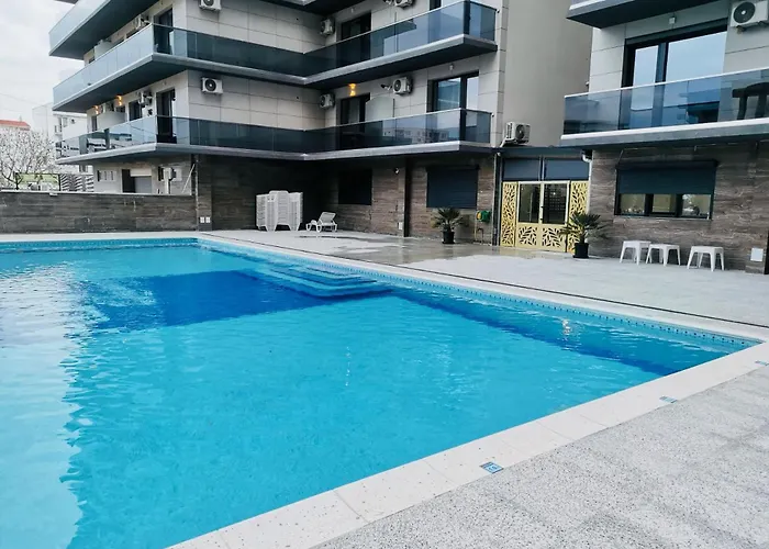 304 B1 Almar Luxury Residence-renting & Free Pool Apartman *