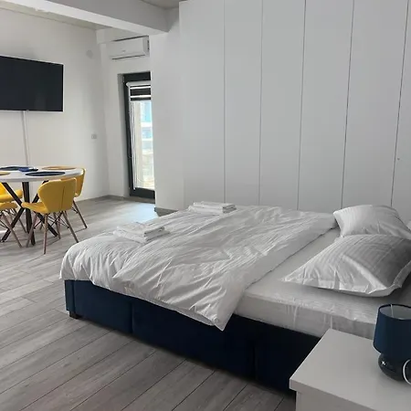 304 B1 Almar Luxury Residence-renting & Free Pool Apartment *