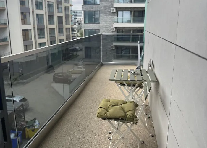 304 B1 Almar Luxury Residence-renting & Free Pool Apartmán