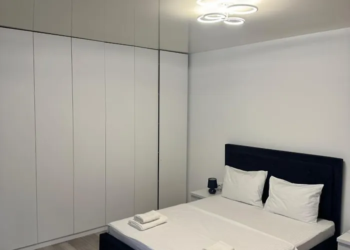 Apartmán 304 B1 Almar Luxury Residence-renting & Free Pool