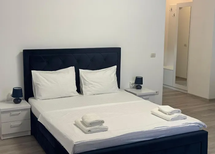 304 B1 Almar Luxury Residence-renting & Free Pool Apartmán *
